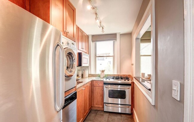 Photo - Captivating One Bedroom in Columbia Heights!