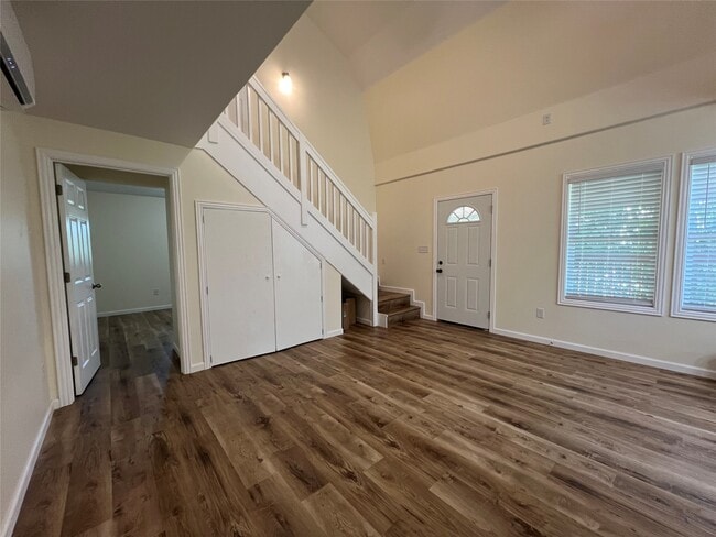 436 Shadywood Dr