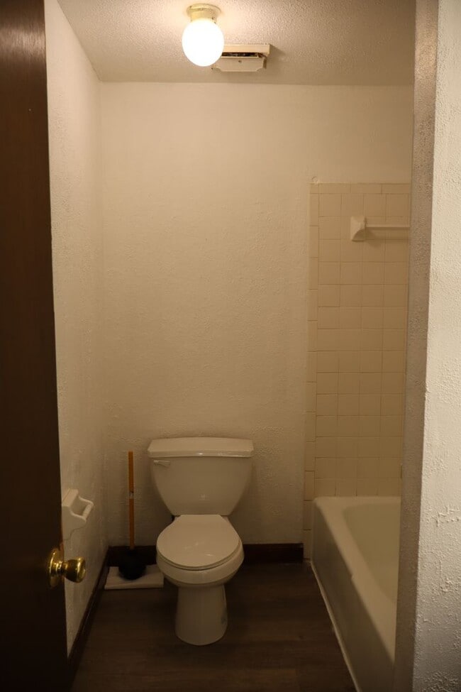 Photo - 2305 Southridge Dr