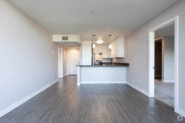 2BR, 2BA - Fieldstone