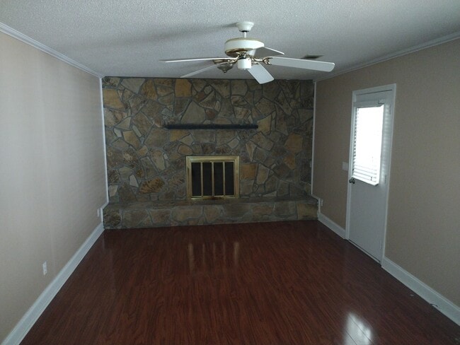 Fireplace - 107 Via Eldorado Dr