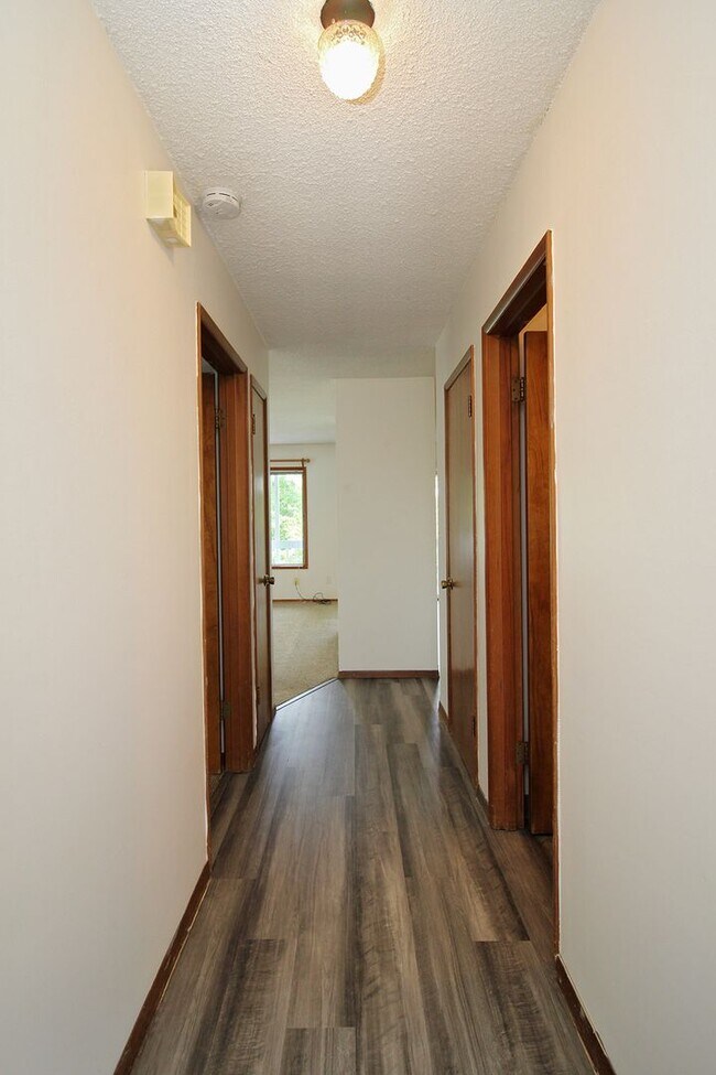 Photo - 1001 SW Woods St Unit 1