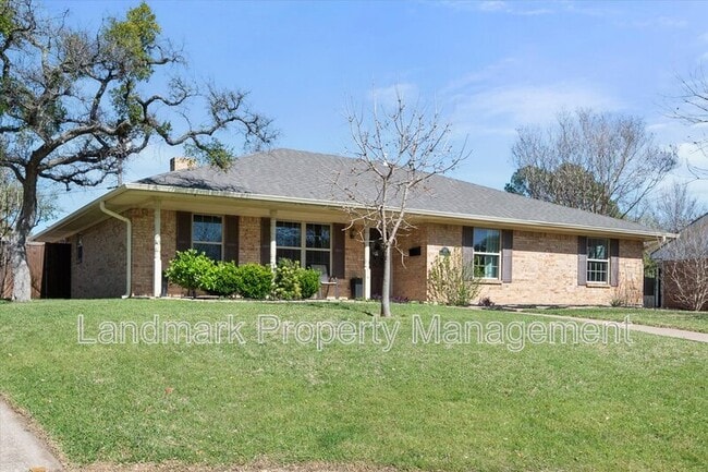 Photo - 1415 Moss Rose Cir