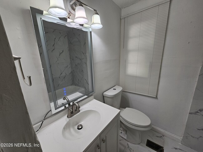 Photo - 2269 Hartridge St