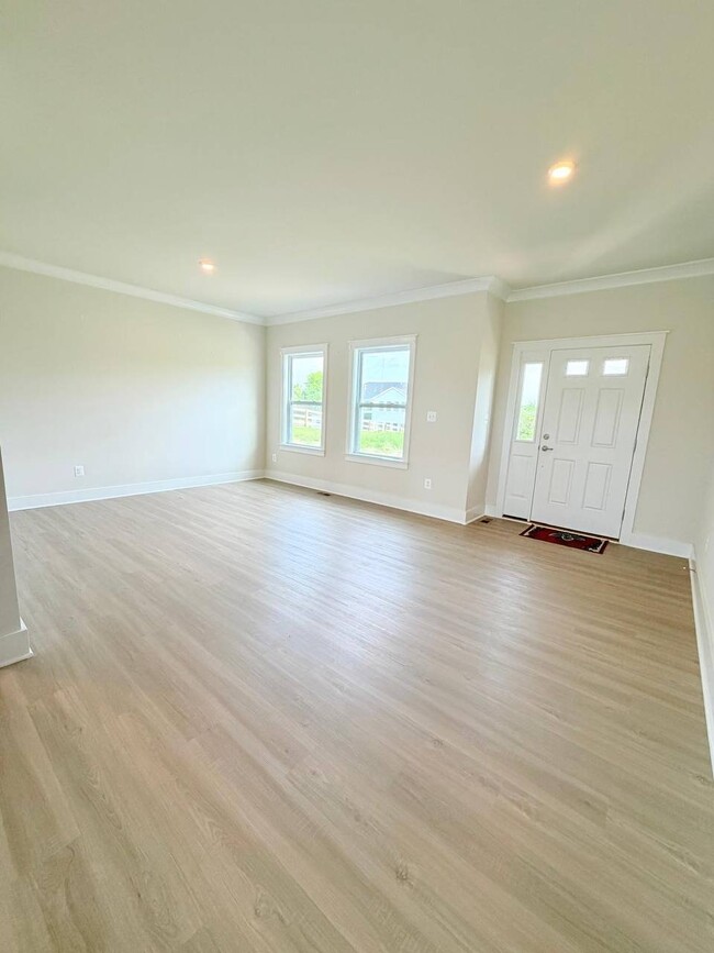 Photo - 9080 Piney Mountain Rd