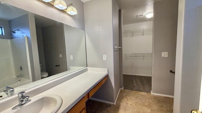 Photo - 18850 N Toledo Ave