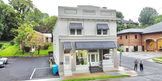 1736 Memorial Ave SW Commercial UNIT 2 - 1736 Memorial Ave SW Commercial UNIT 2