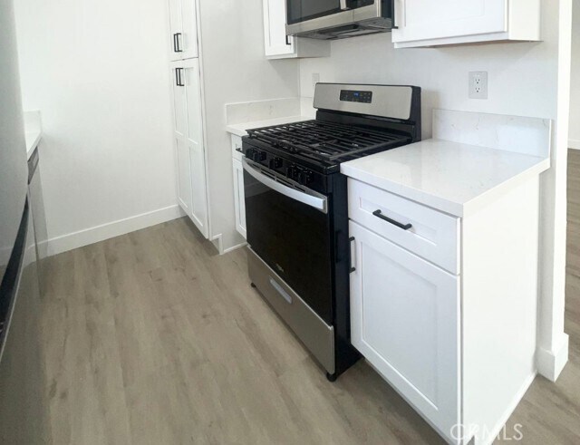 Photo - 10018 Foster Rd