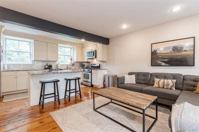 Photo - 120 Verplanck Ave