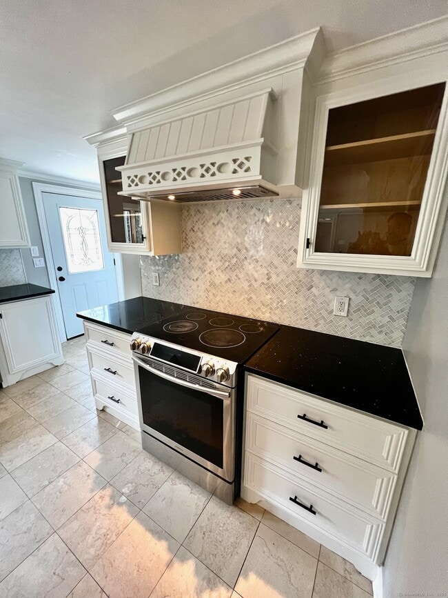 Photo - 234 Weston Rd