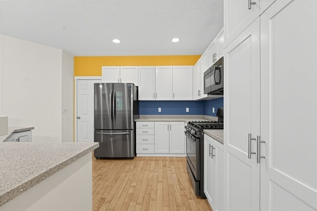 432 NE 57th Ave