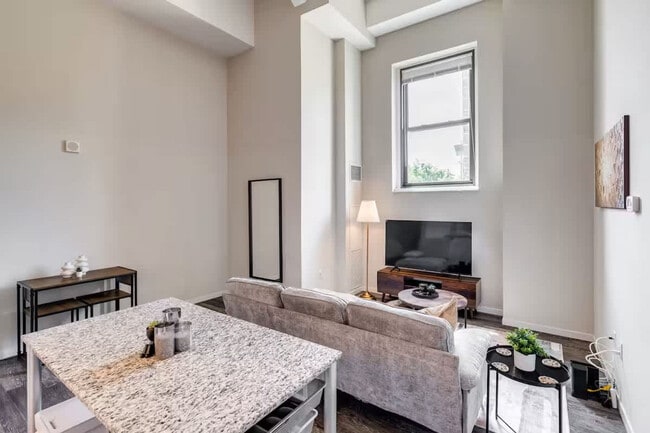 Building Photo - 309 Vine St Rental
