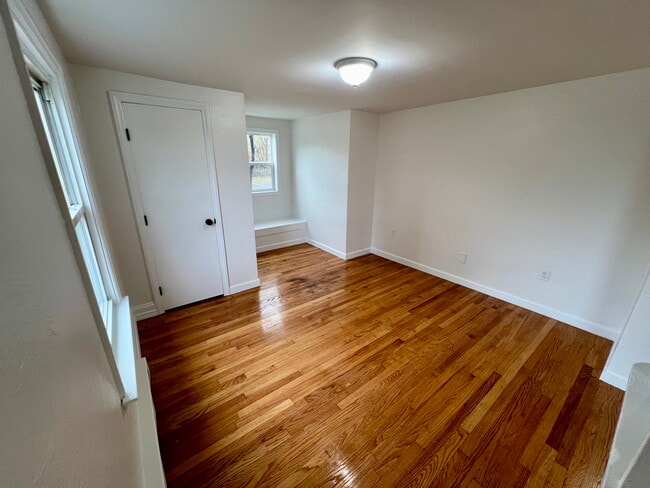 Photo - 40 Watch St Unit 2