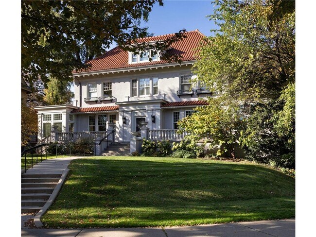 Photo - 2700 W Lake of the Isles Pkwy