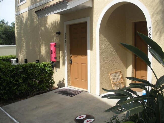 Building Photo - 3421 Parkridge Cir Unit 19-201