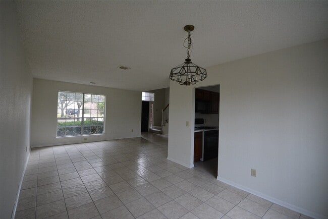 Building Photo - 3106 Rimrock Dr