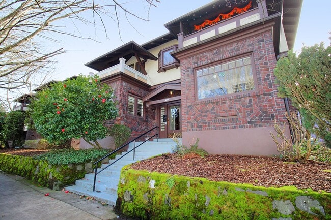 Photo - 1624 NE Tillamook St Unit 07