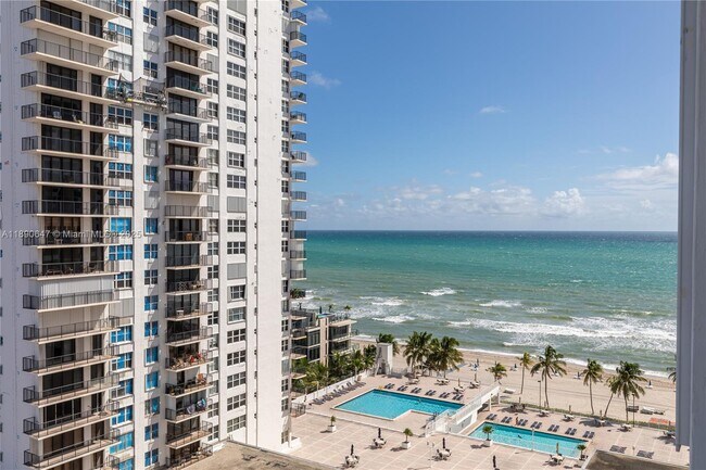 Building Photo - 2401 S Ocean Dr Unit 1405