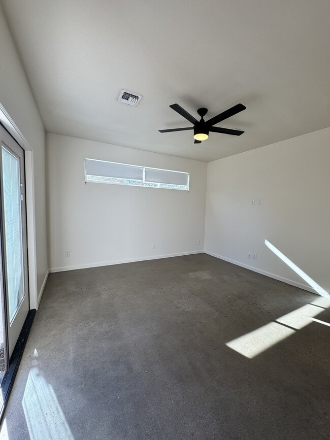 Photo - 2132 W Virginia Ave