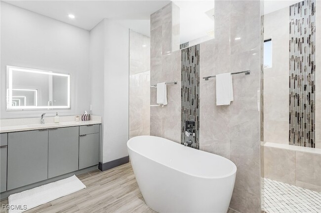 Photo - 1802 SW 2nd Terrace