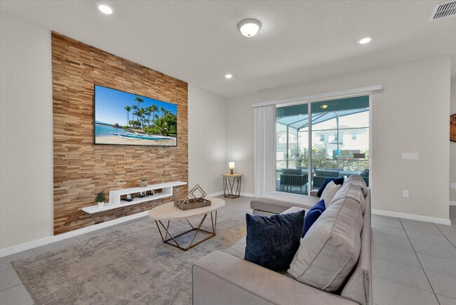 Building Photo - 1811 Summer Dr Rental