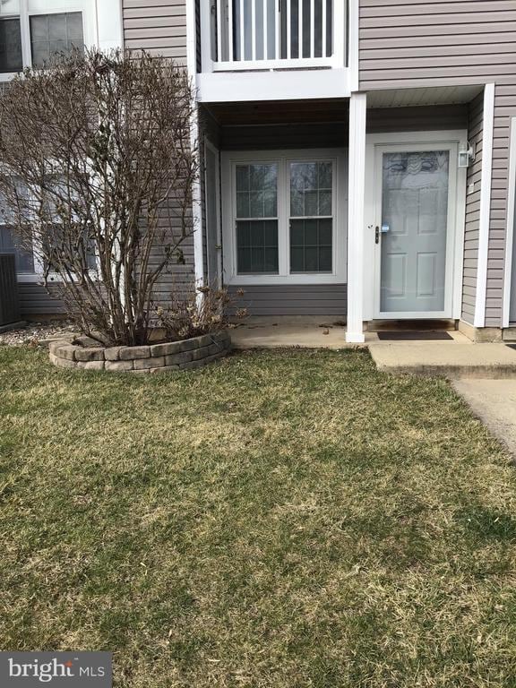 Building Photo - 45011 Bennett Pl Unit 5