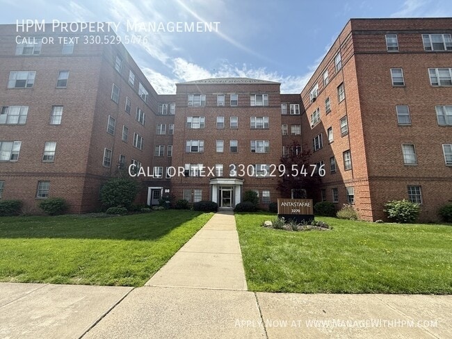 Building Photo - 3270 Warrensville Center Rd Unit 306