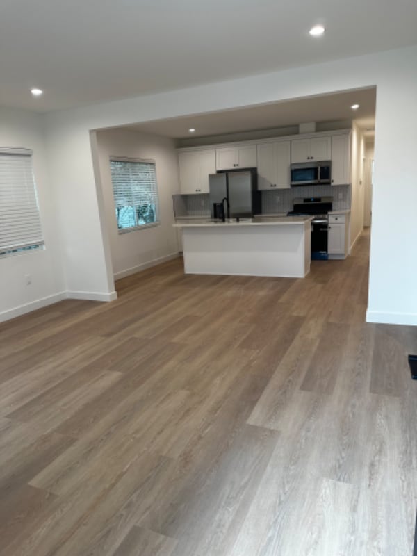 Photo - 2010-2010 Vineyard Ave Unidad 2008