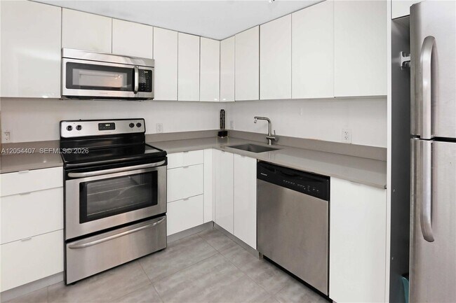 Photo - 1580 West Ave Unit 504