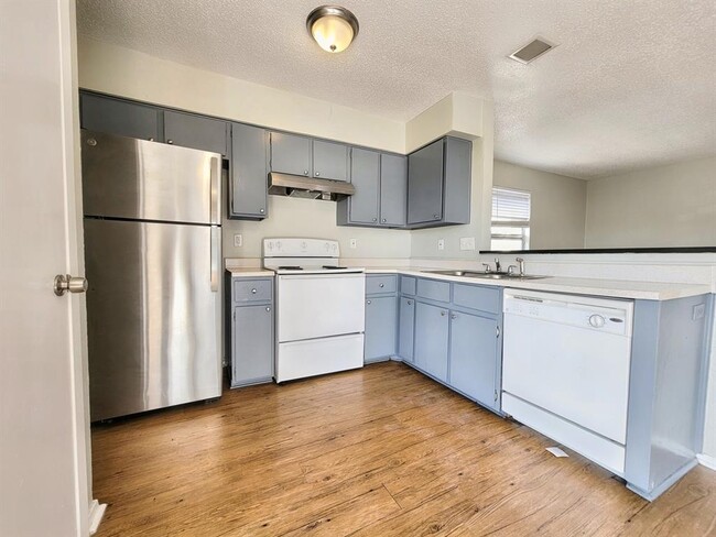 Photo - 11905 Alpheus Ave Townhome