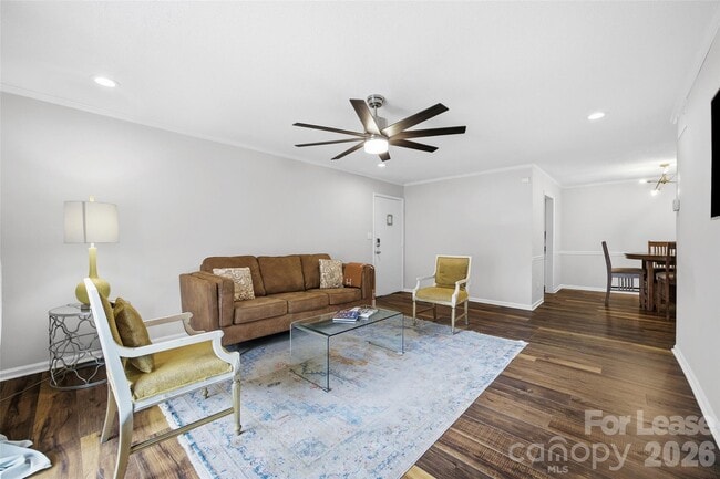 Photo - 4739 Hedgemore Dr Unit O