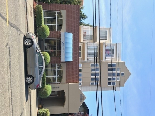 Photo - Ashley Manor