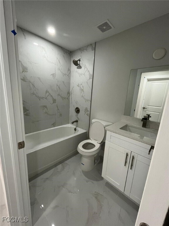 Photo - 241 Narthex Ave S