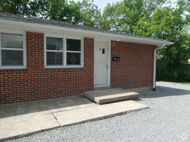 Building Photo - 305 N Ann St Unit 305 B N. Ann Rental