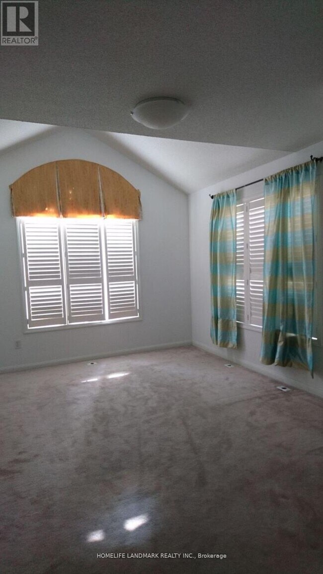 Photo - 18 St Moritz Way