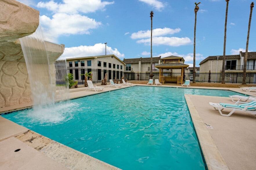 Swimming pool and Water fall