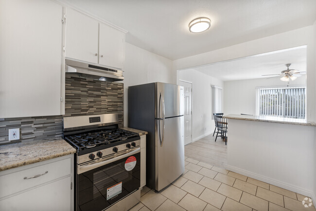 Kitchen - 6405 - 6411 1/2 8th Ave Unit 6405 Rental
