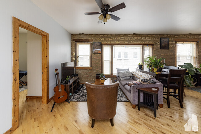Building Photo - 1622 W Columbia Ave Unit 3S Rental
