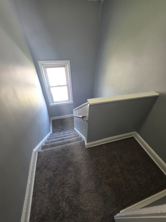 Photo - 403 Greenhill Ave Unit 403 Greenhill Ave # 2