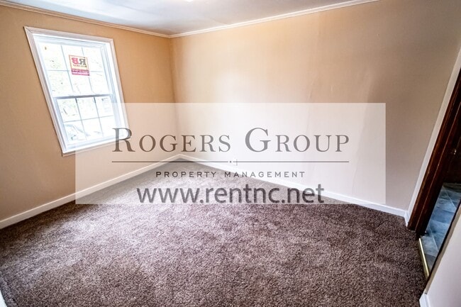 Photo - 220 Pearl St