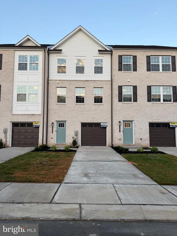 Building Photo - 16646 Green Glade Dr Rental