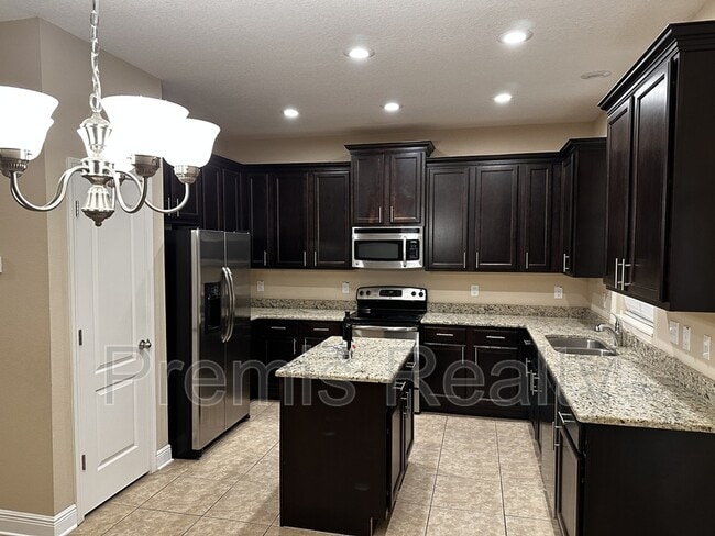 Photo - 11875 77 Ct