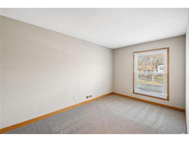 Building Photo - 10561 102nd Pl N Rental