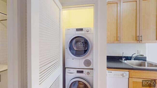 Photo - 117 E 89th St Apartment Unit 3A