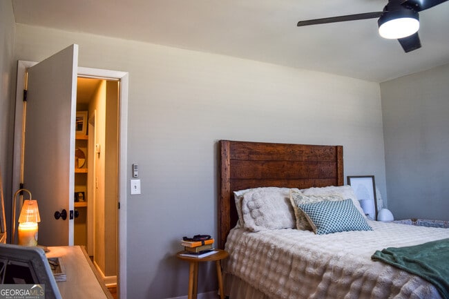 Photo - 1021 Old Bishop Rd