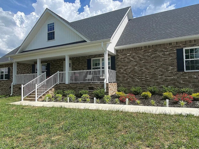 Building Photo - 248 Bluegrass Dr