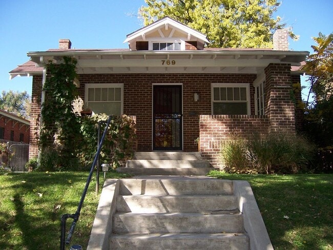 Building Photo - 769 Monroe St Rental