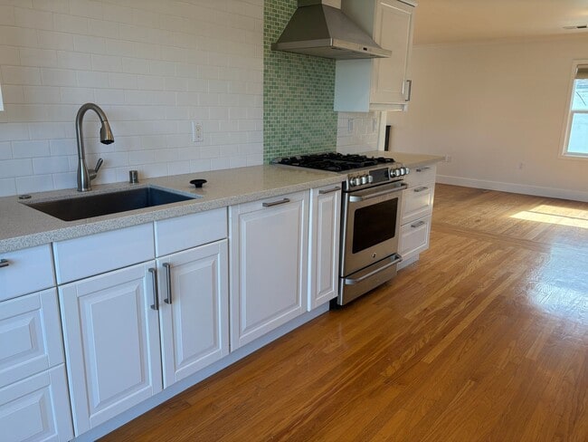 Photo - Charming 2 Bedroom Ranch Style