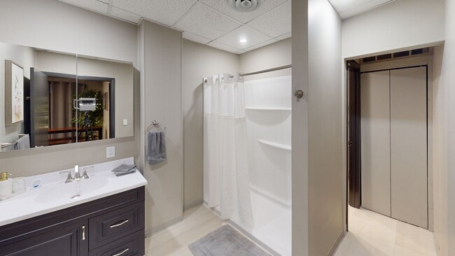 Photo - 307 W 3rd St Unit 3