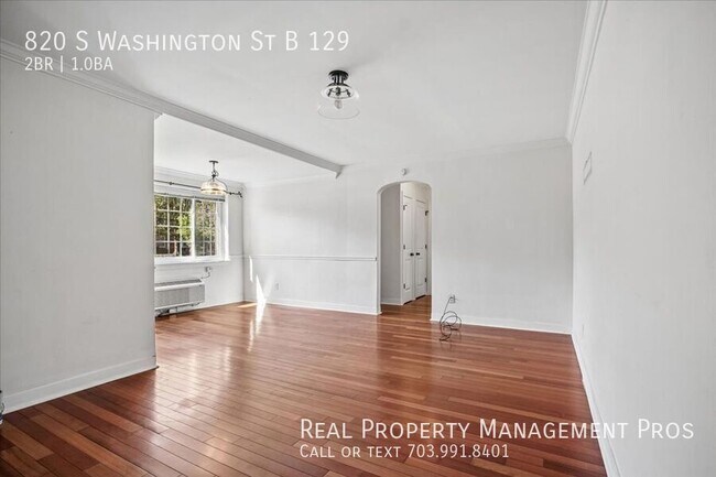 Photo - 820 S Washington St